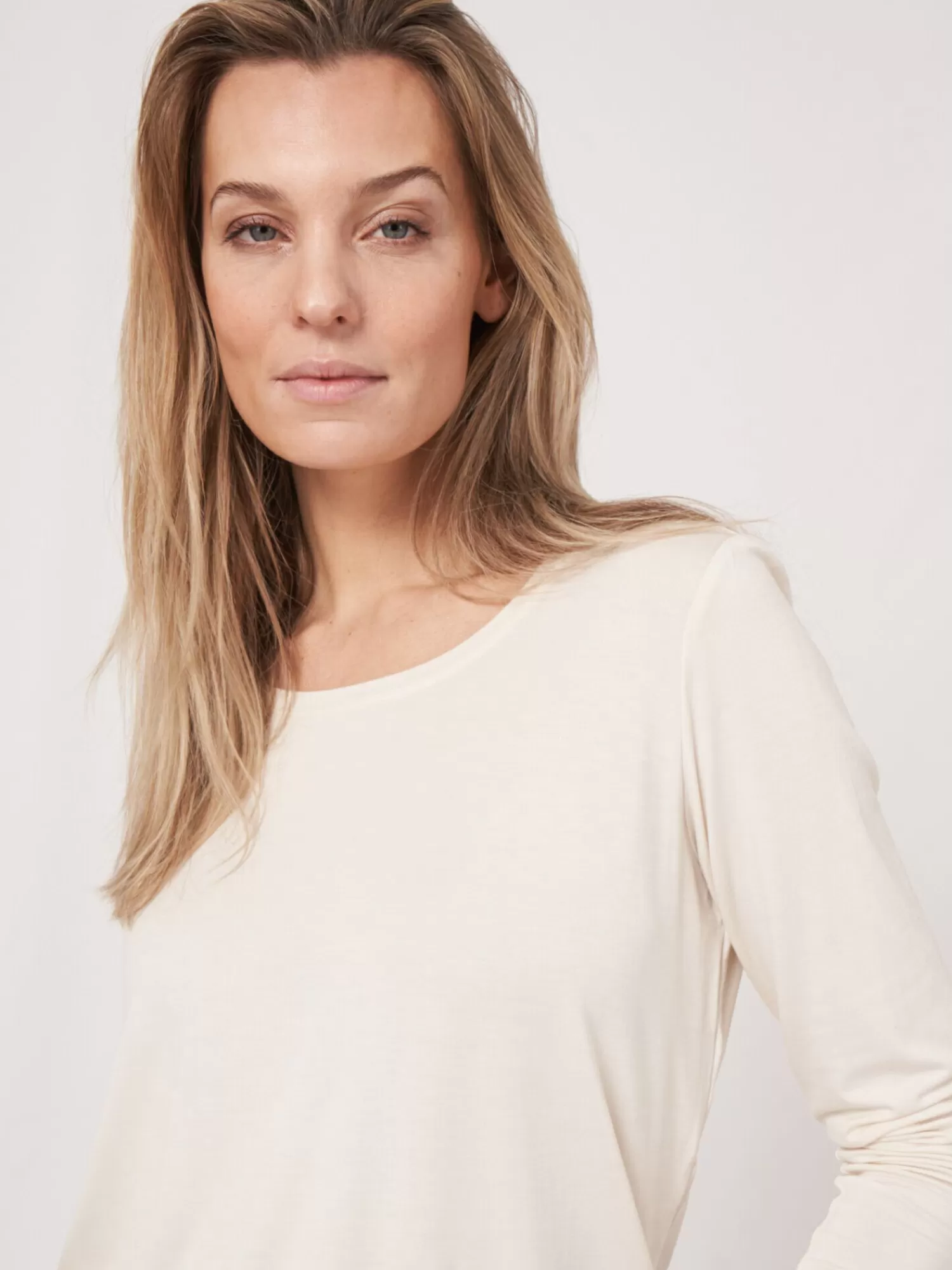 REPEAT cashmere Tops | Tops*Basic dames T-shirt met lange mouw Ivory