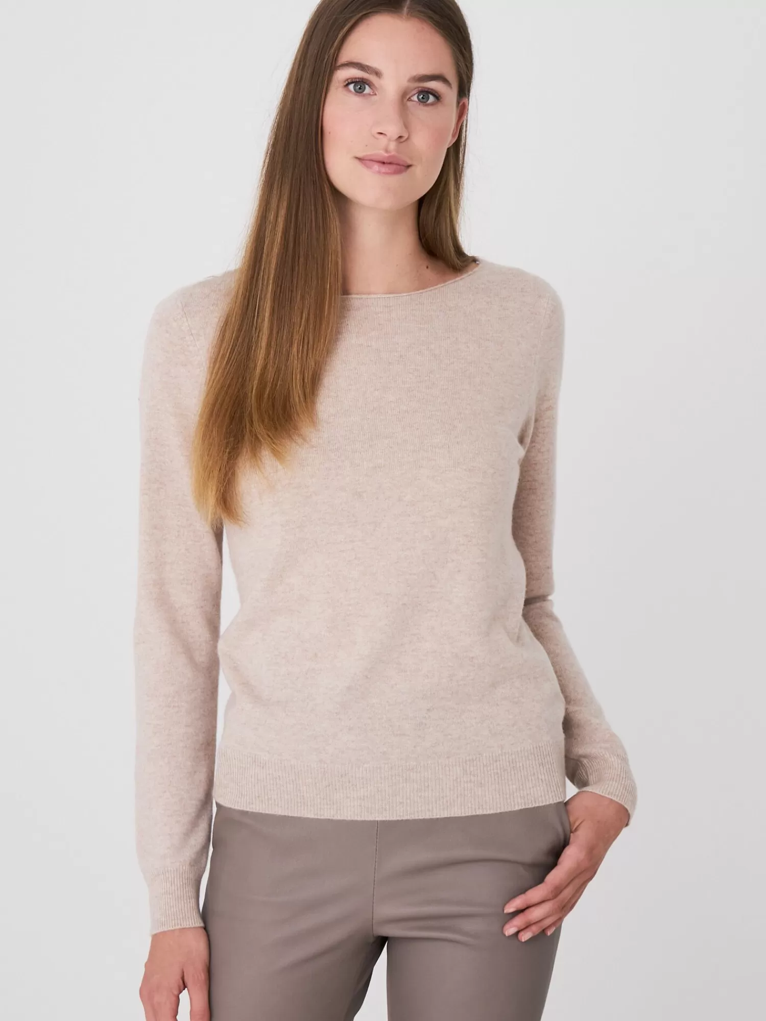 REPEAT cashmere Truien | Organic Cashmere*Basic organisch cashmere boothals trui Beige