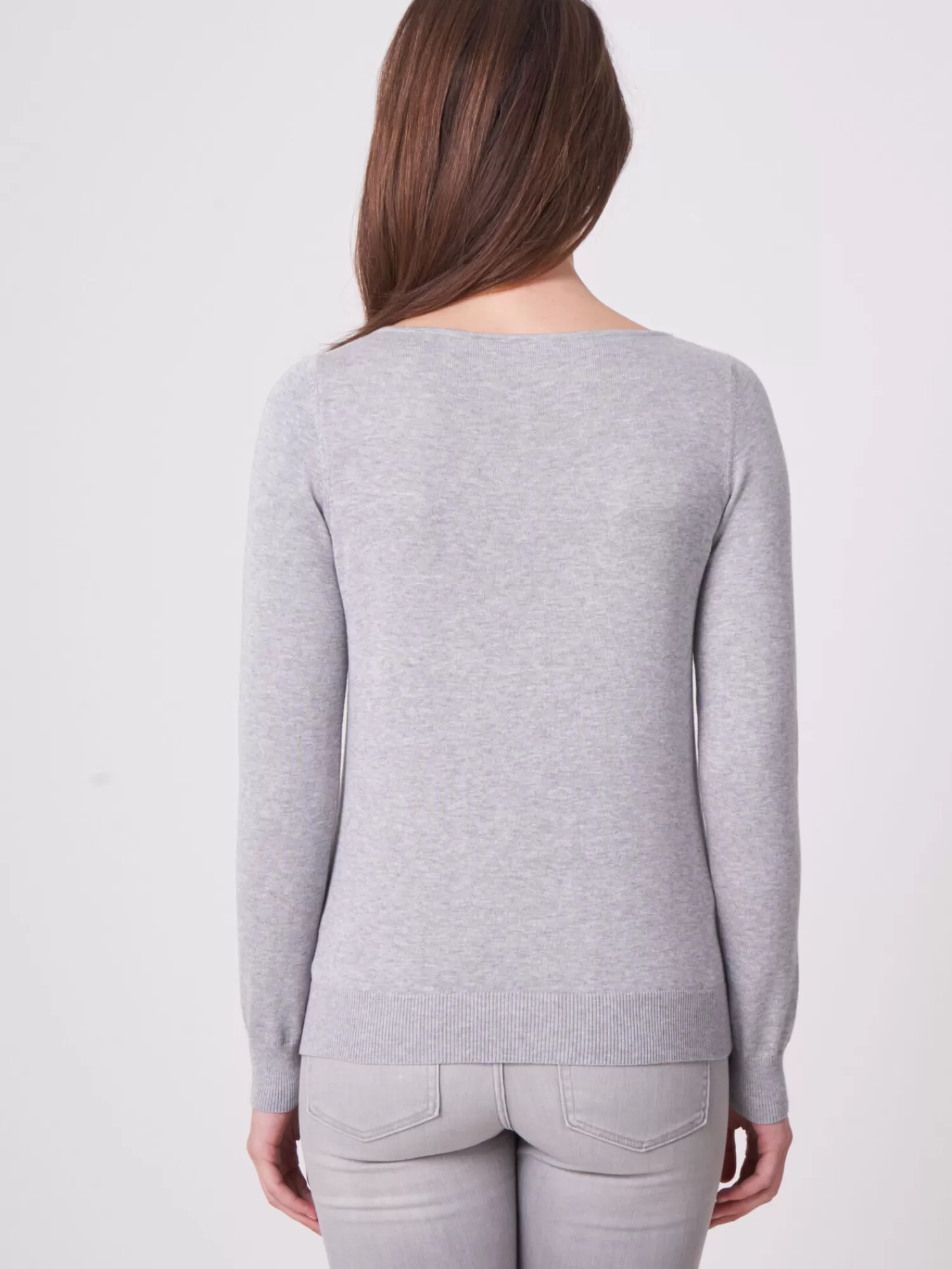 REPEAT cashmere Truien*Basic trui met boothals van katoenmix Grey