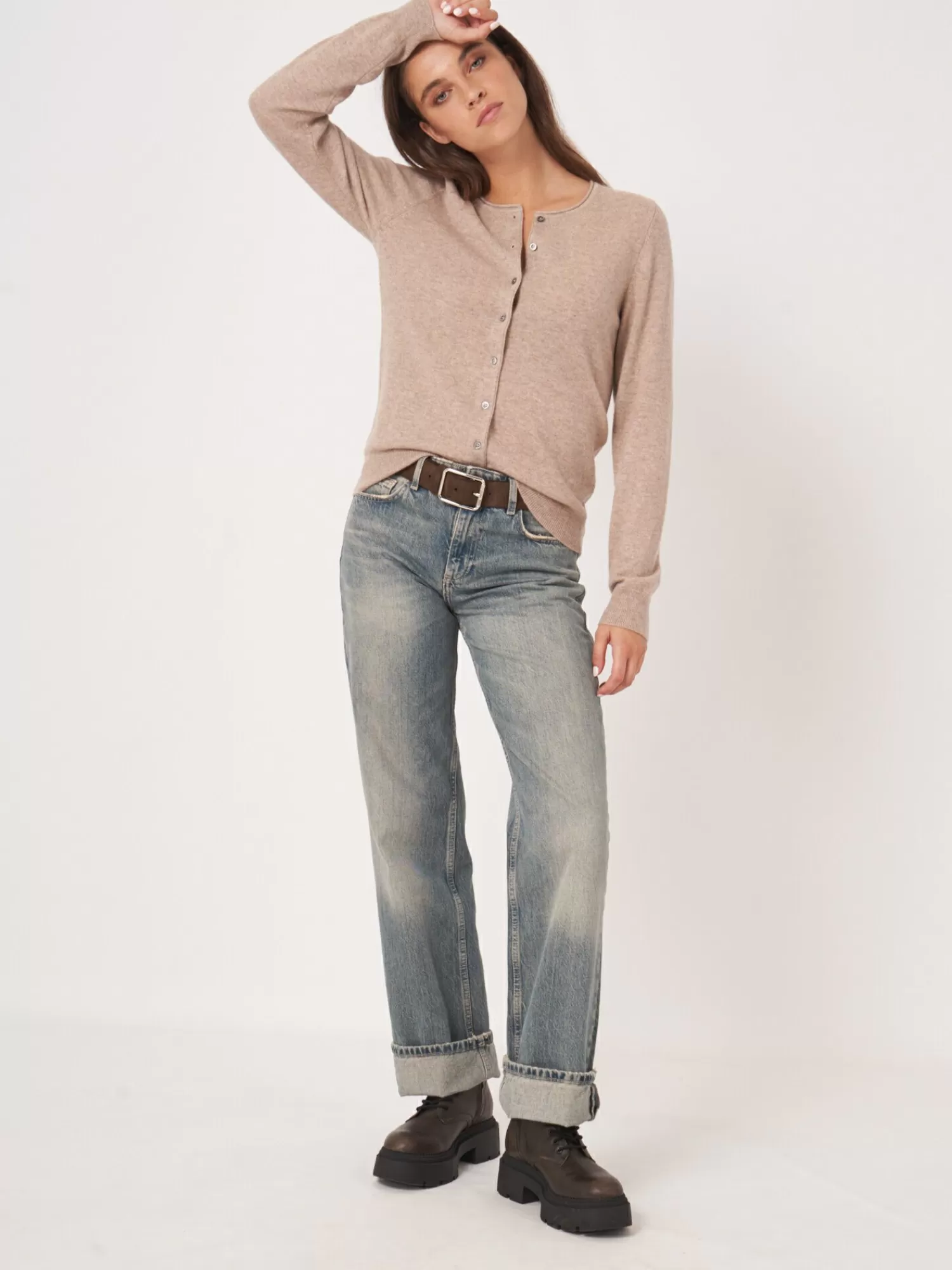 REPEAT cashmere Vesten | Organic Cashmere*Basic vest met ronde hals van cashmere wolmix Sand