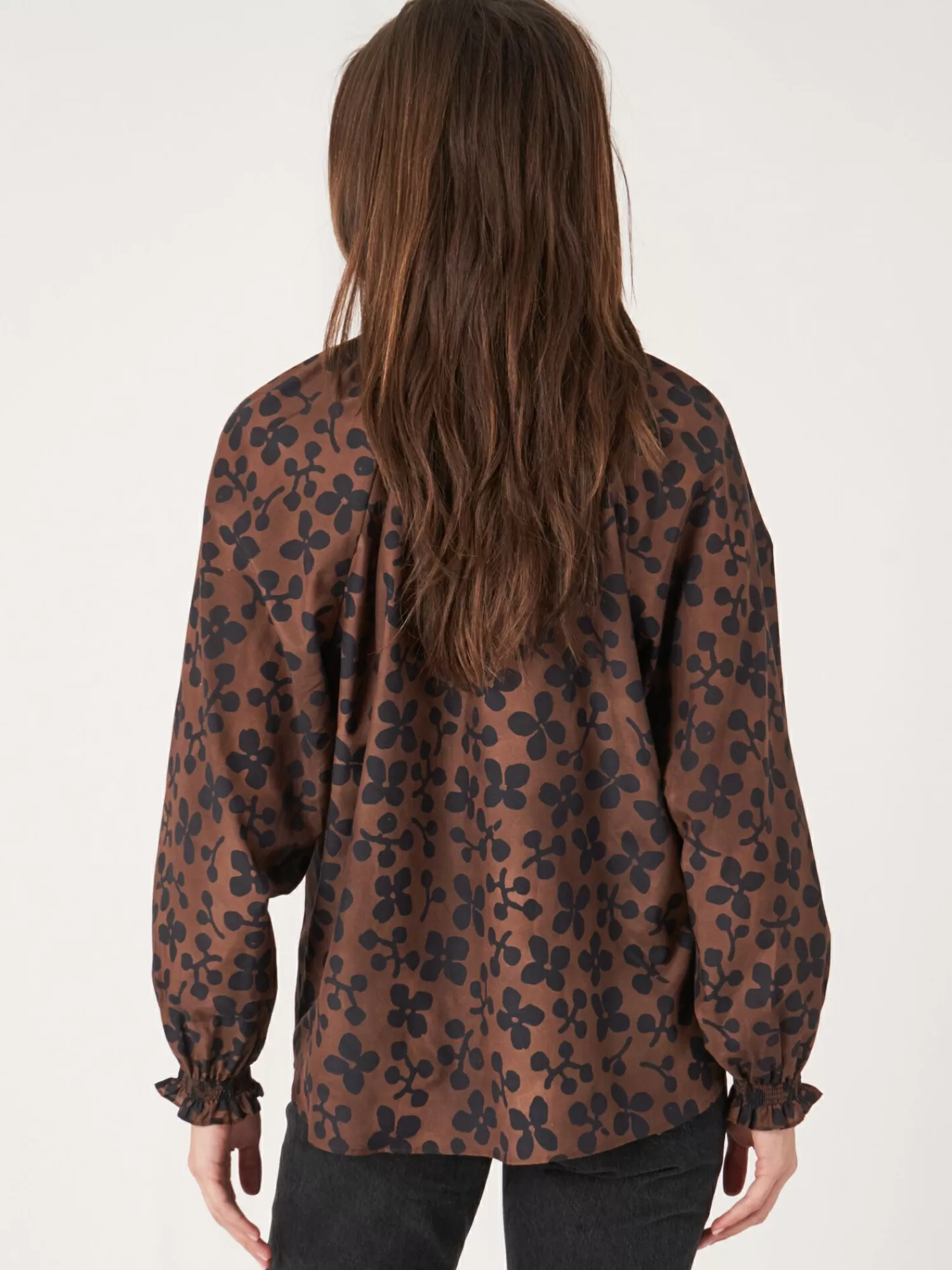 REPEAT cashmere Blouses*Blouse met bloemenprint van katoen-zijde-mix Hazel