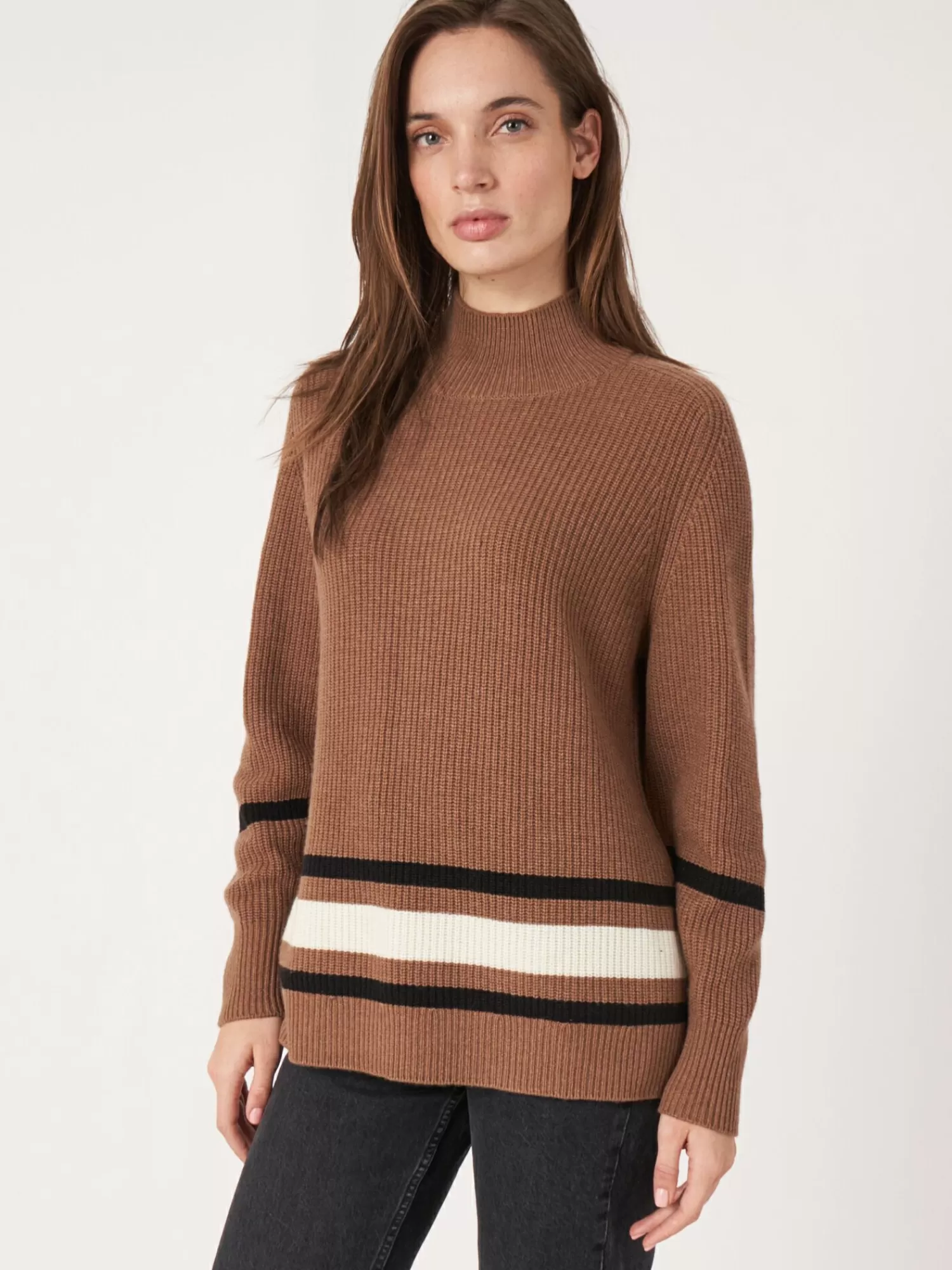 REPEAT cashmere Truien*Cashmere sweater met hoge hals en gestreept detail Hazel