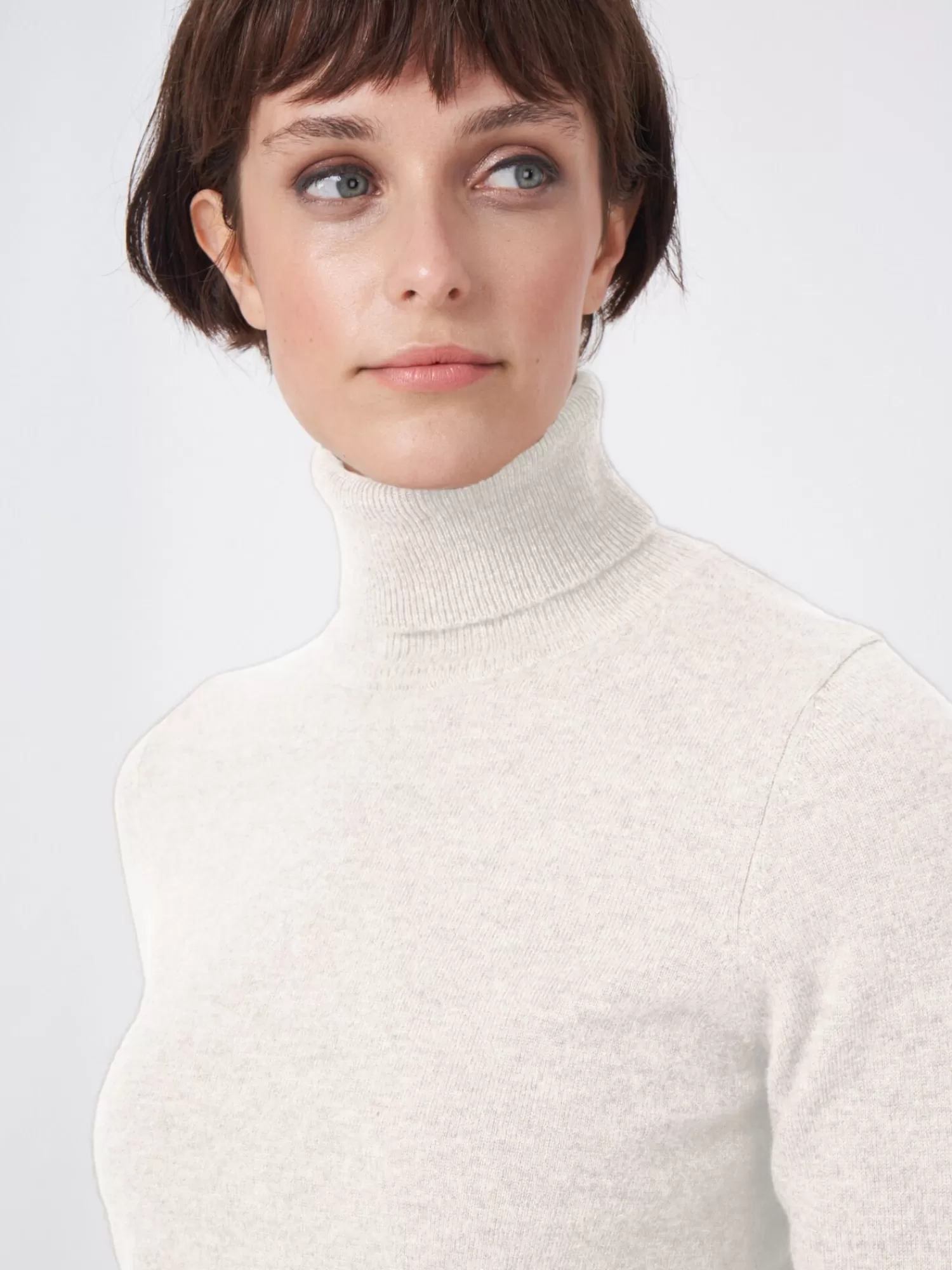 REPEAT cashmere Truien | Truien*Cashmere trui met rolkraag van organisch cashmere Cream