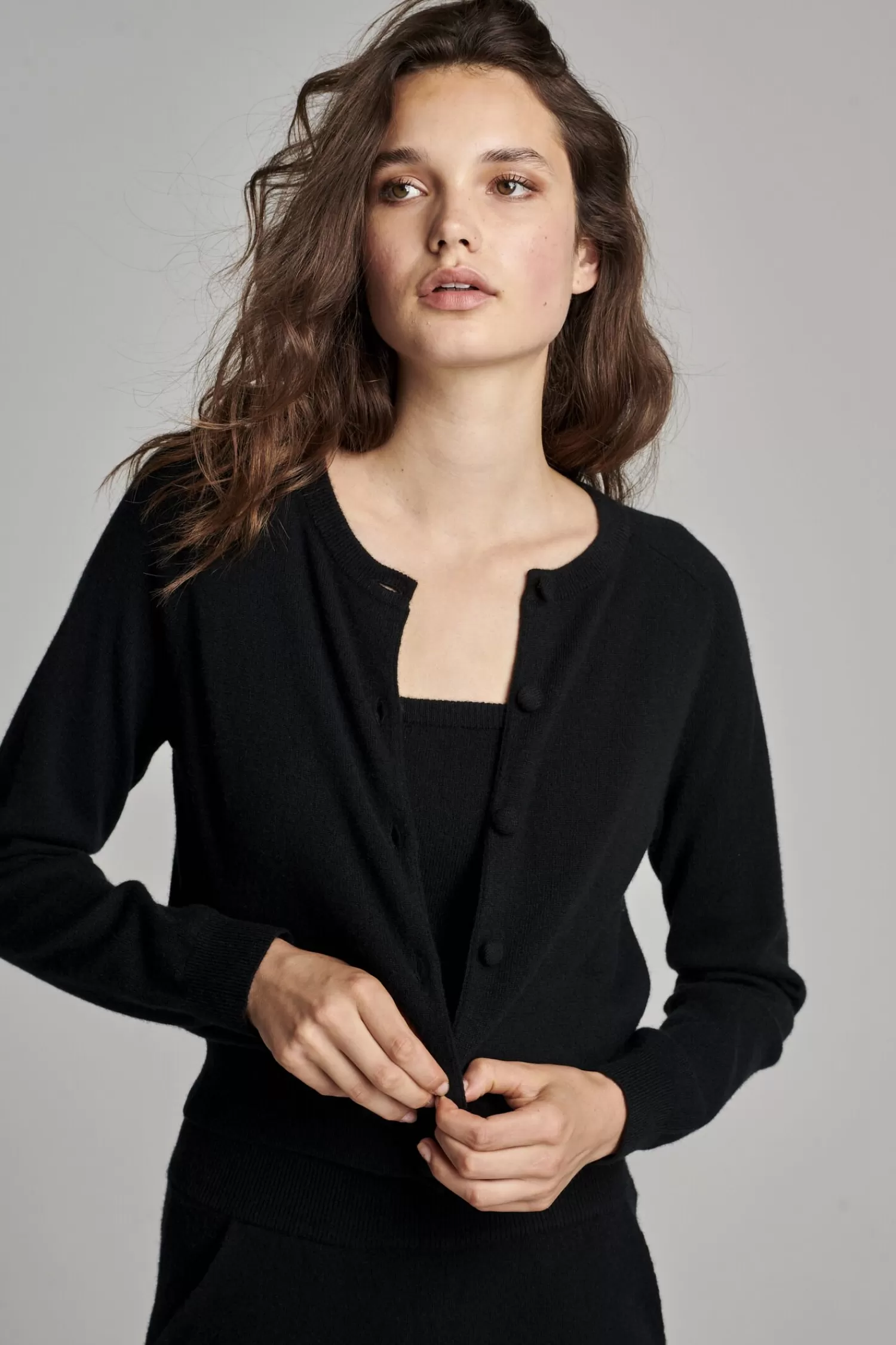 REPEAT cashmere Vesten*Cashmere vest met ronde hals Black