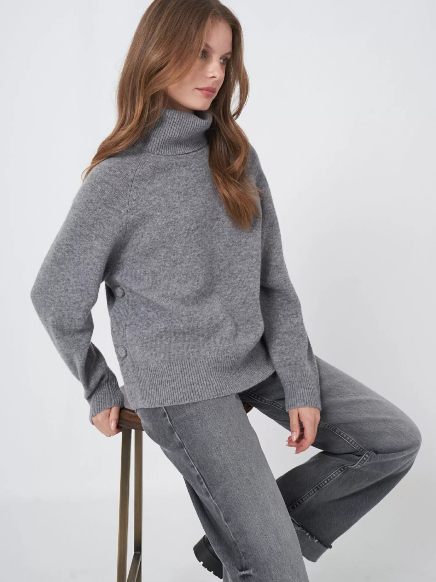 REPEAT cashmere Truien*Coltrui met knopen opzij Grey