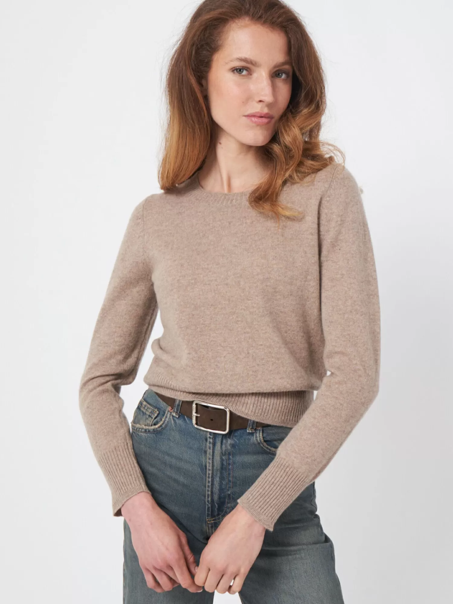 REPEAT cashmere Truien*Fijn gebreide cashmere trui met ronde hals Taupe