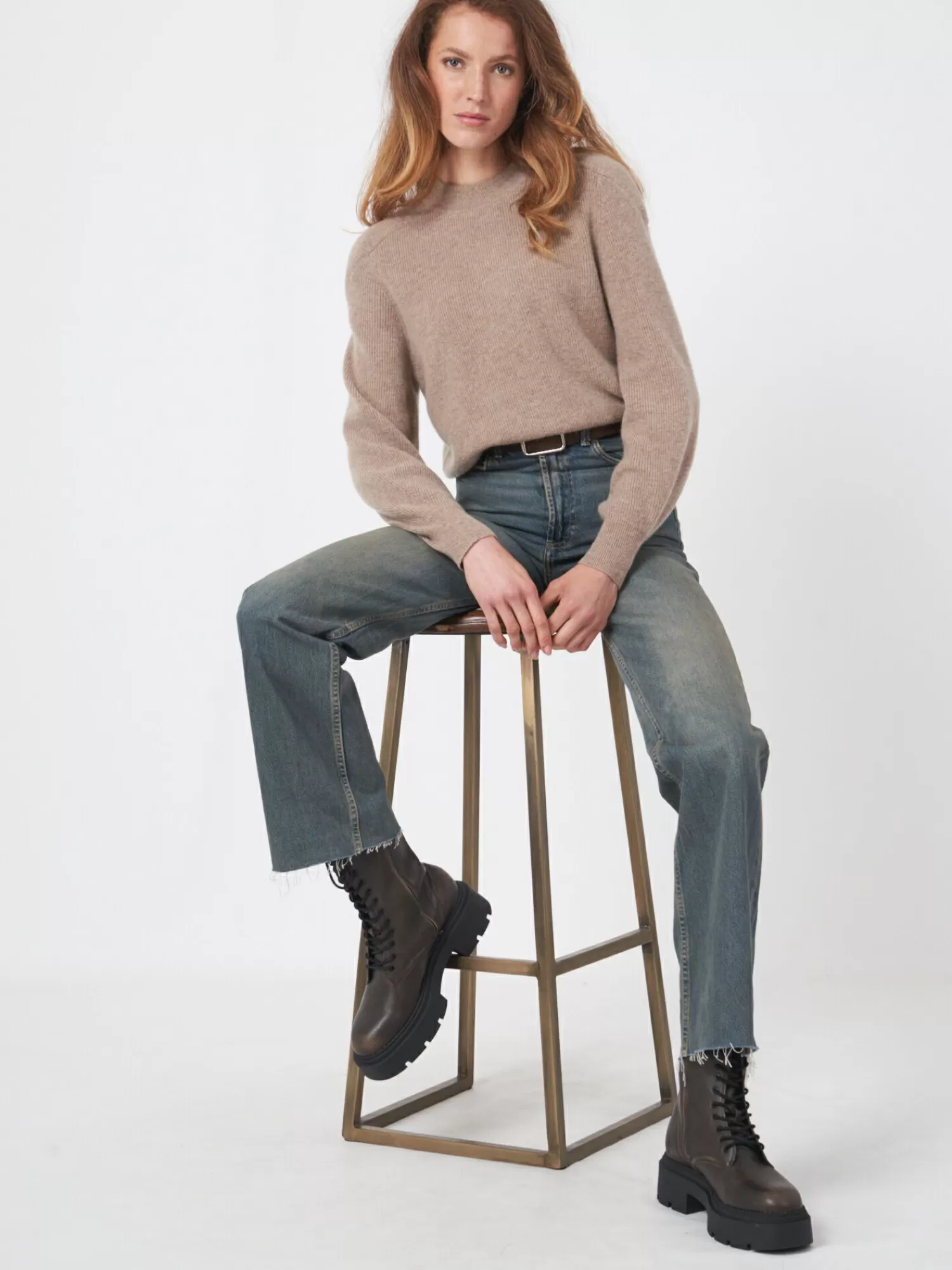 REPEAT cashmere Organic Cashmere | Truien*Fijn ribgebreide cashmere sweater Taupe