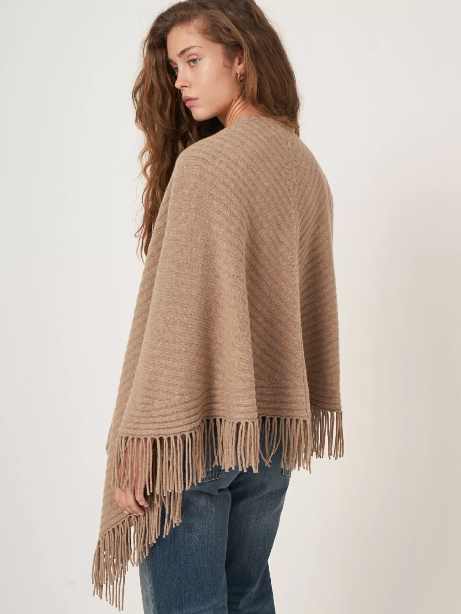 REPEAT cashmere Sjaals*Gebreide cape met franjes Taupe