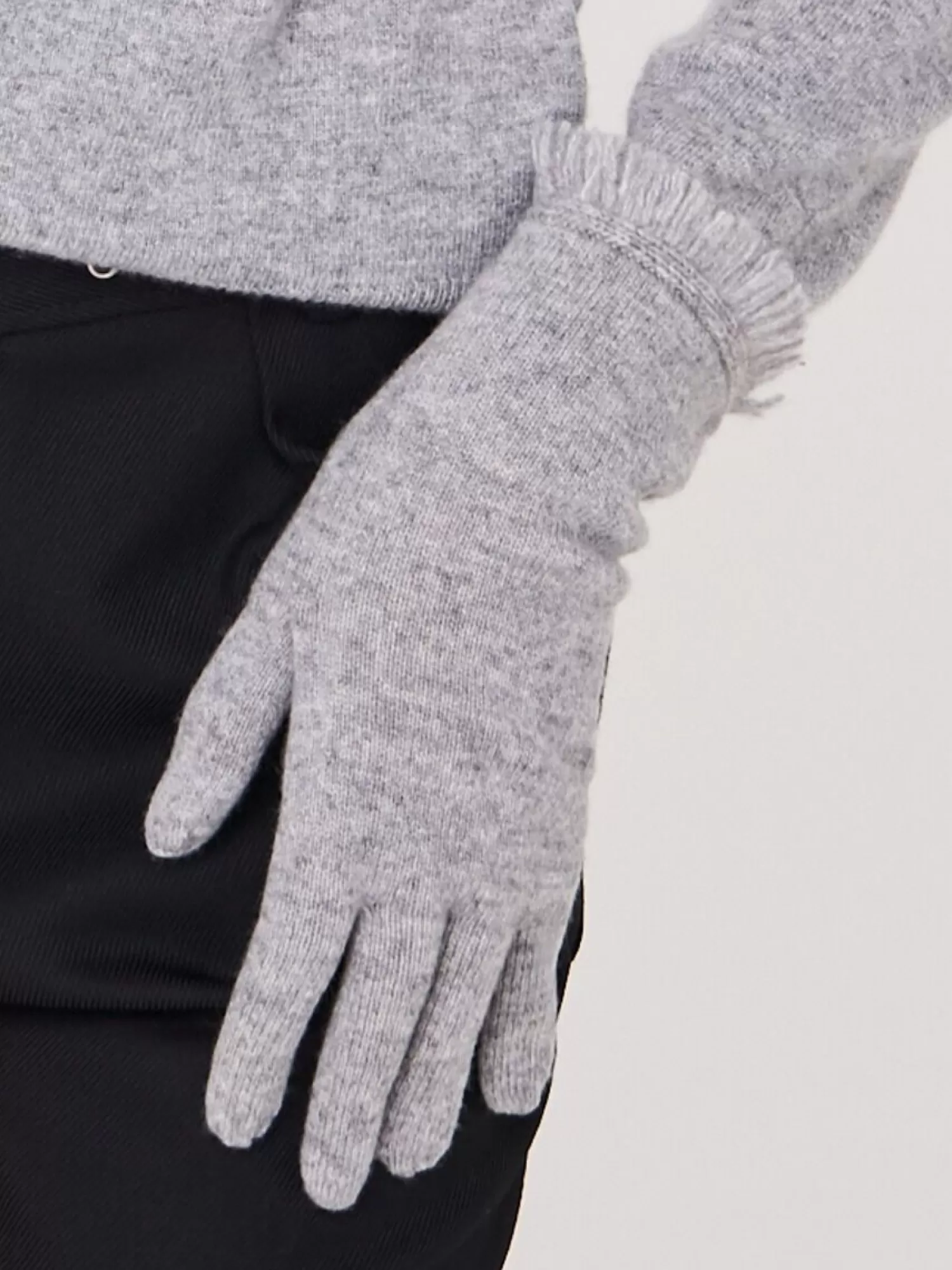 REPEAT cashmere Accessoires*Handschoenen met franjes van organisch cashmere LightGrey