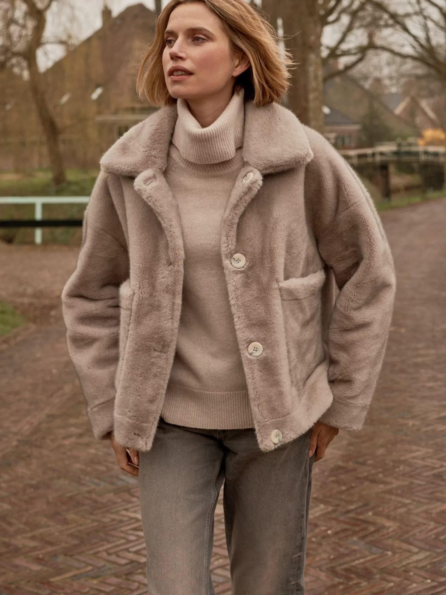 REPEAT cashmere Jassen | Jassen & Blazers*Korte omkeerbare faux fur jas Lt.Grey