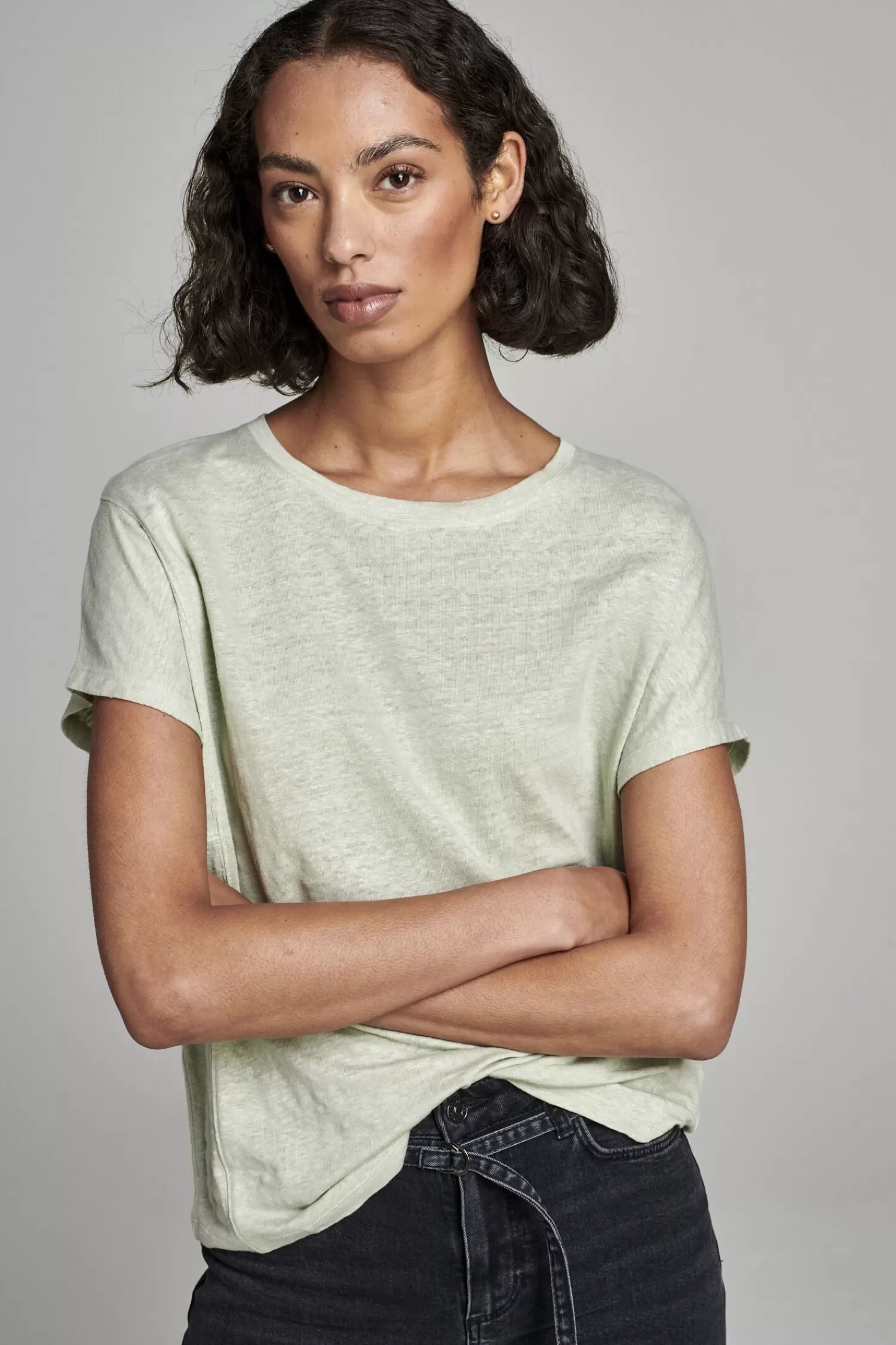 REPEAT cashmere Tops*Linnen T-shirt met details opzij Moss