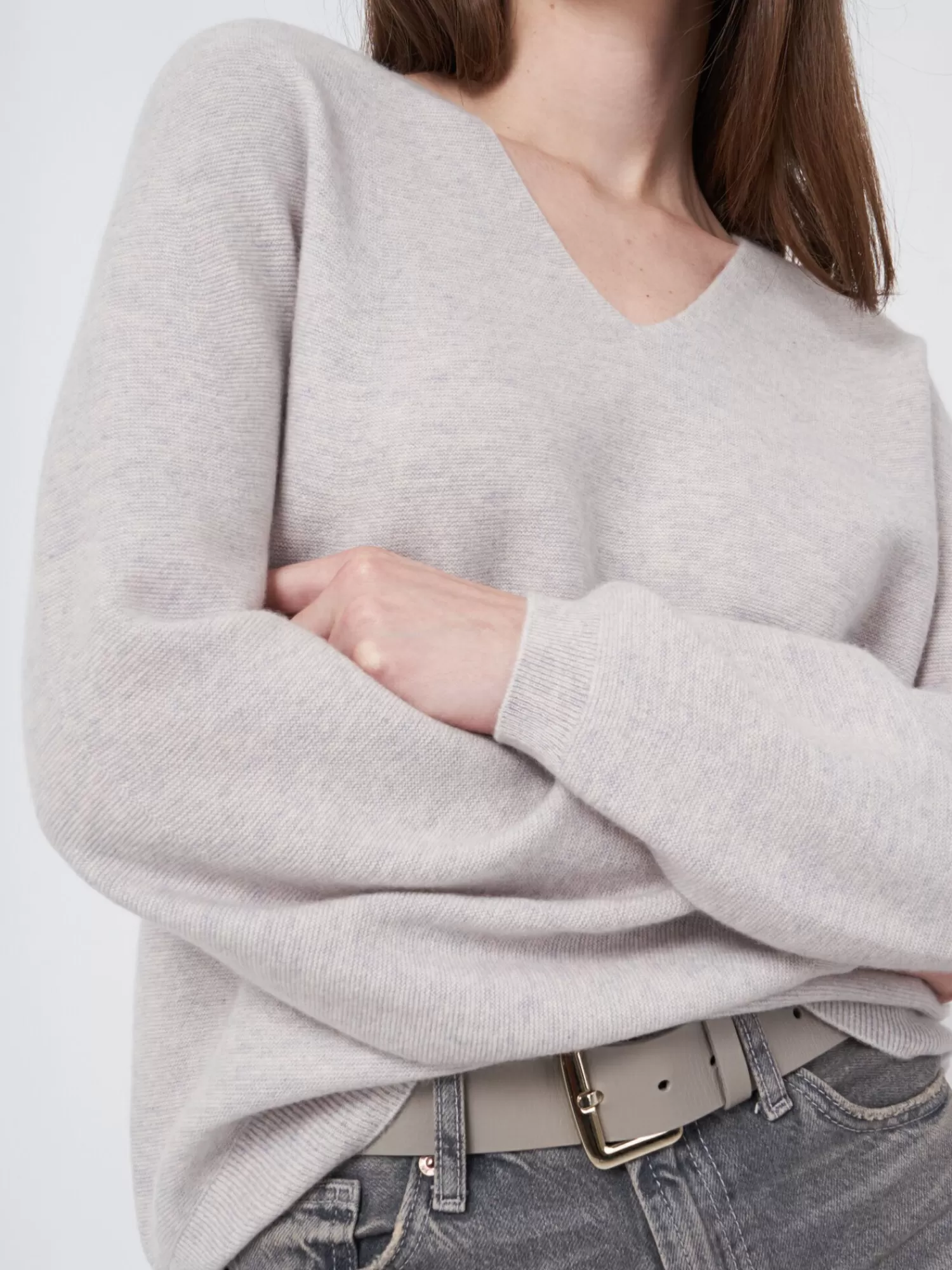 REPEAT cashmere Organic Cashmere | Truien*Naadloos gebreid cashmere trui met V-hals Snow