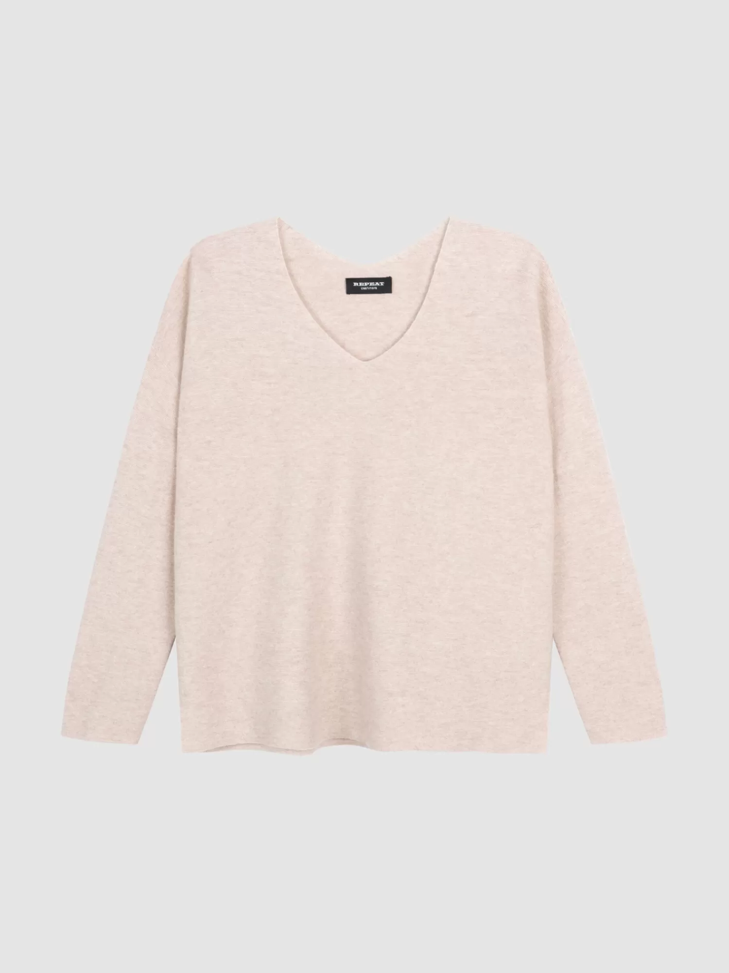 REPEAT cashmere Truien | Organic Cashmere*Naadloos gebreide cashmere trui met V-hals Beige