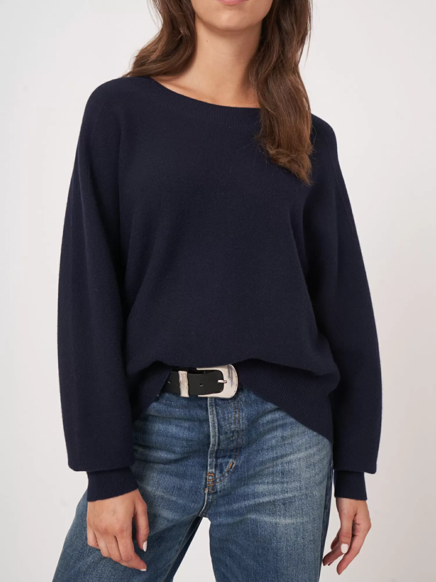 REPEAT cashmere Truien | Organic Cashmere*Naadloos gebreide ronde hals cashmere trui Navy