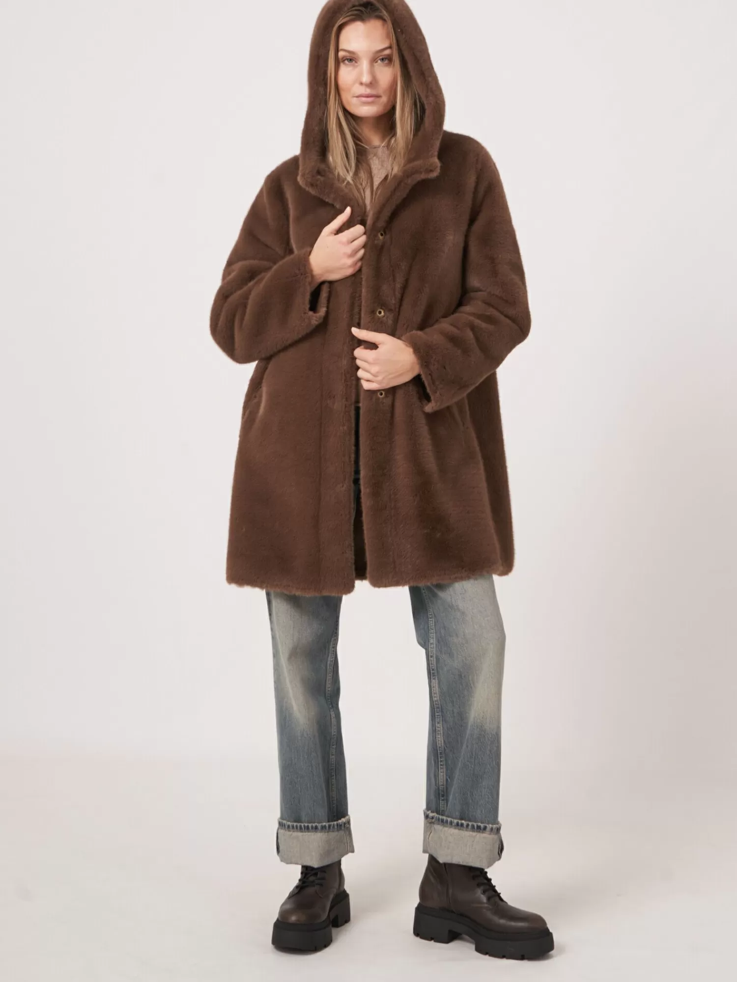 REPEAT cashmere Jassen | Jassen & Blazers*Omkeerbare faux fur jas met capuchon Coffee