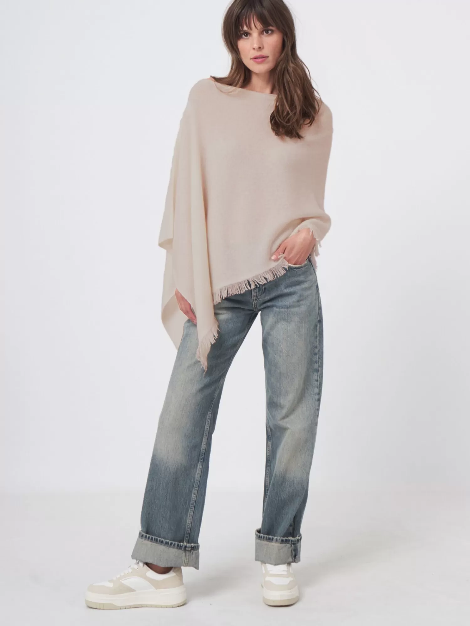 REPEAT cashmere Ponchos | Poncho's*Organisch cashmere poncho met franjes Beige