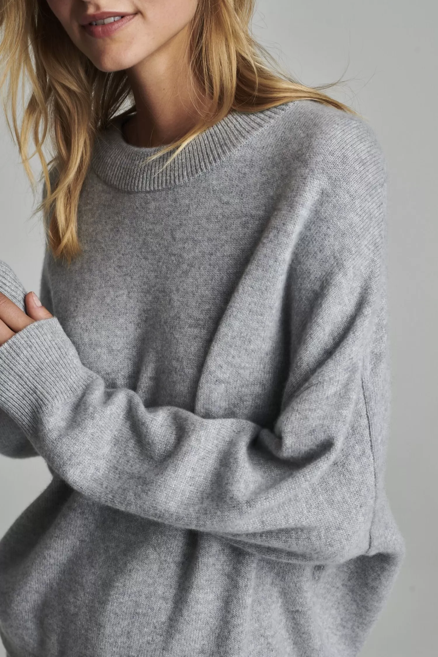 REPEAT cashmere Truien*Oversized cashmere trui Grey