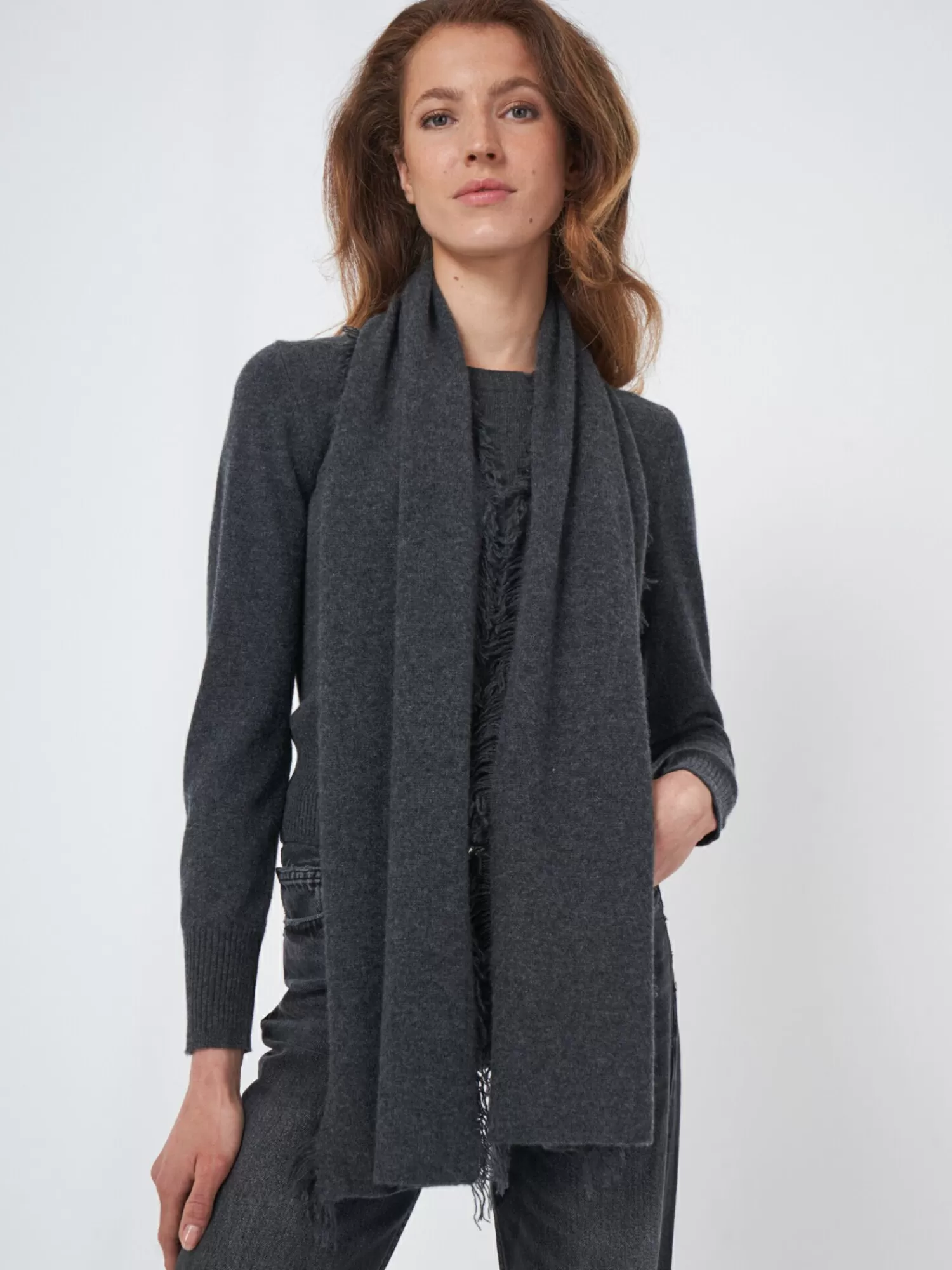 REPEAT cashmere Sjaals*Sjaal met franjes van biologisch cashmere Charcoal