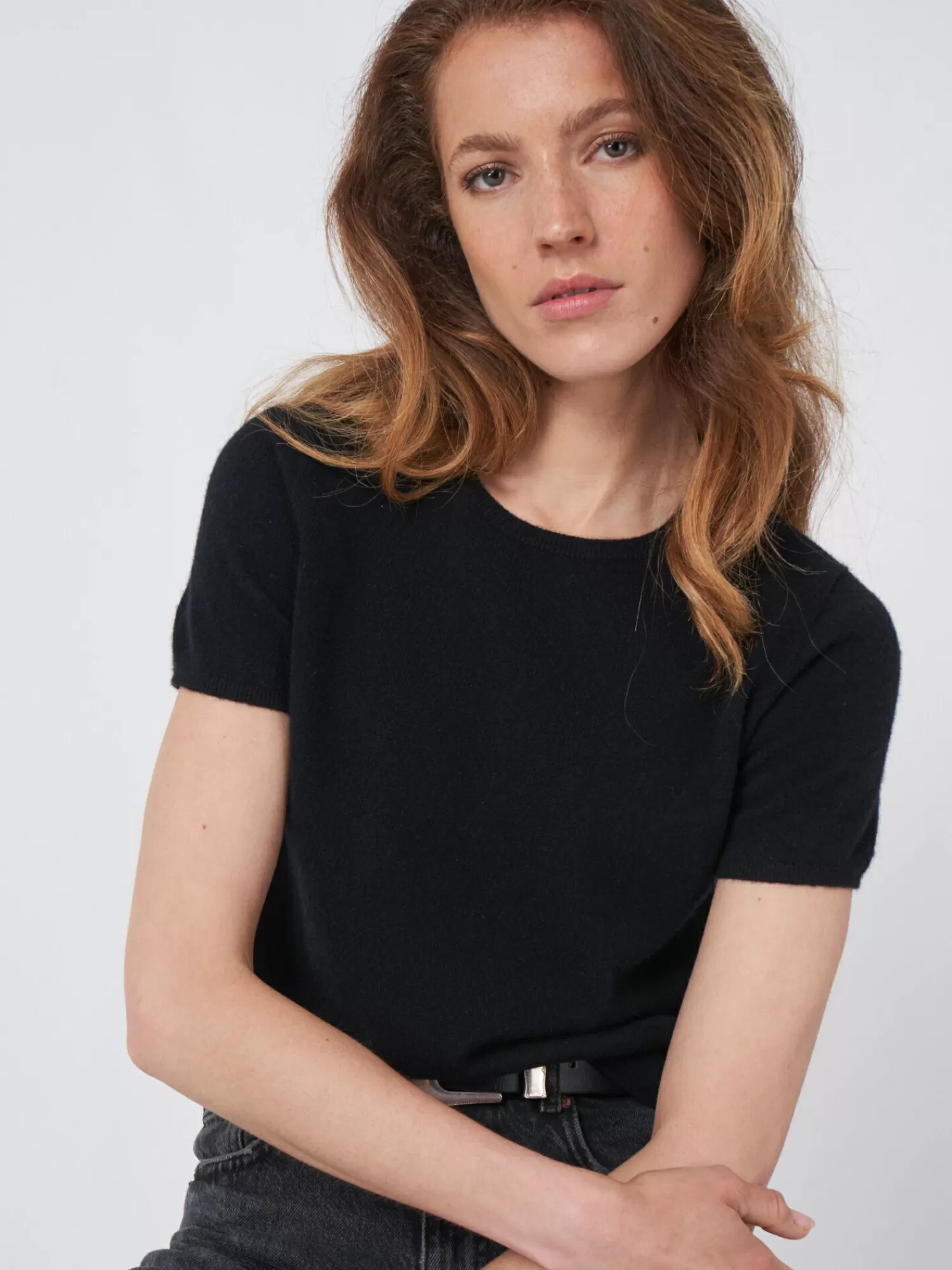 REPEAT cashmere Organic Cashmere | Truien*Trui met korte mouw naadloos gebreid van biologisch cashmere Black