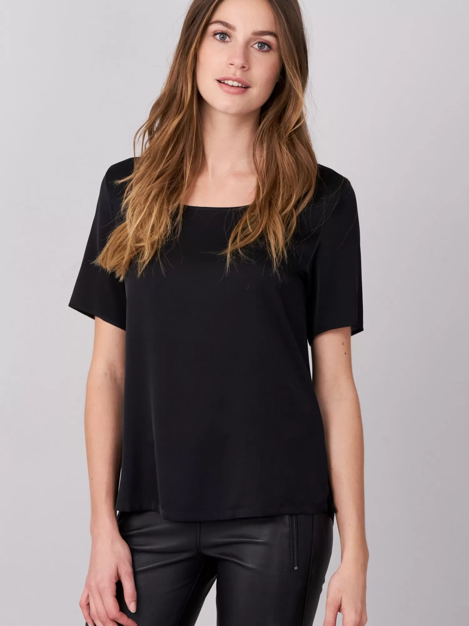 REPEAT cashmere Blouses*T-Shirt van zijde Black