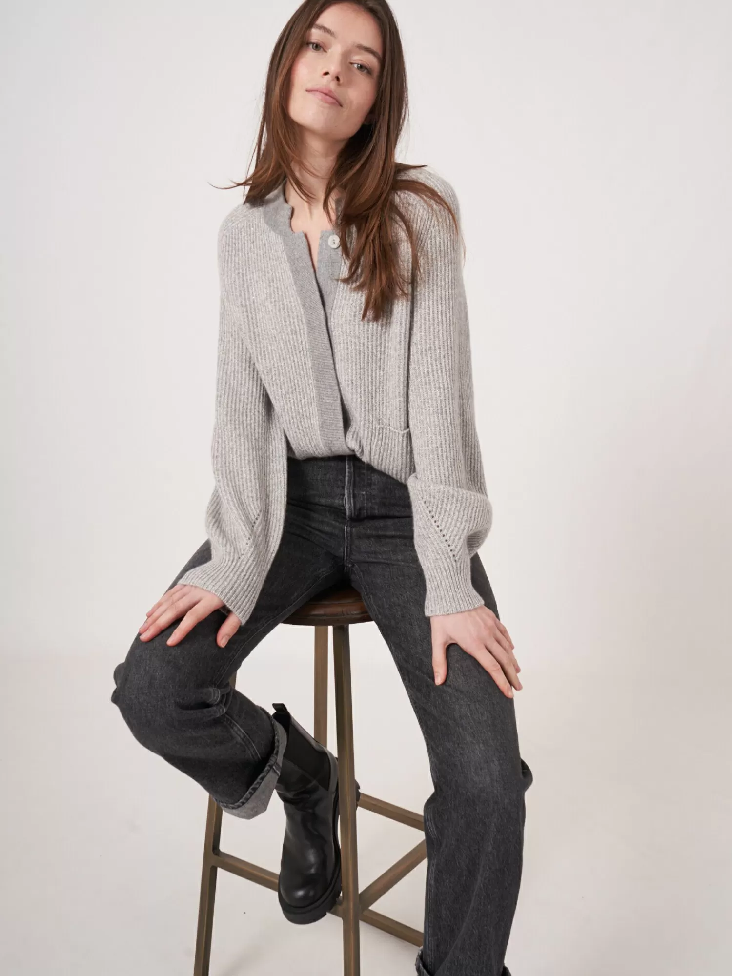 REPEAT cashmere Organic Cashmere | Vesten*Tweekleurig cashmere ribgebreid vest LightGrey