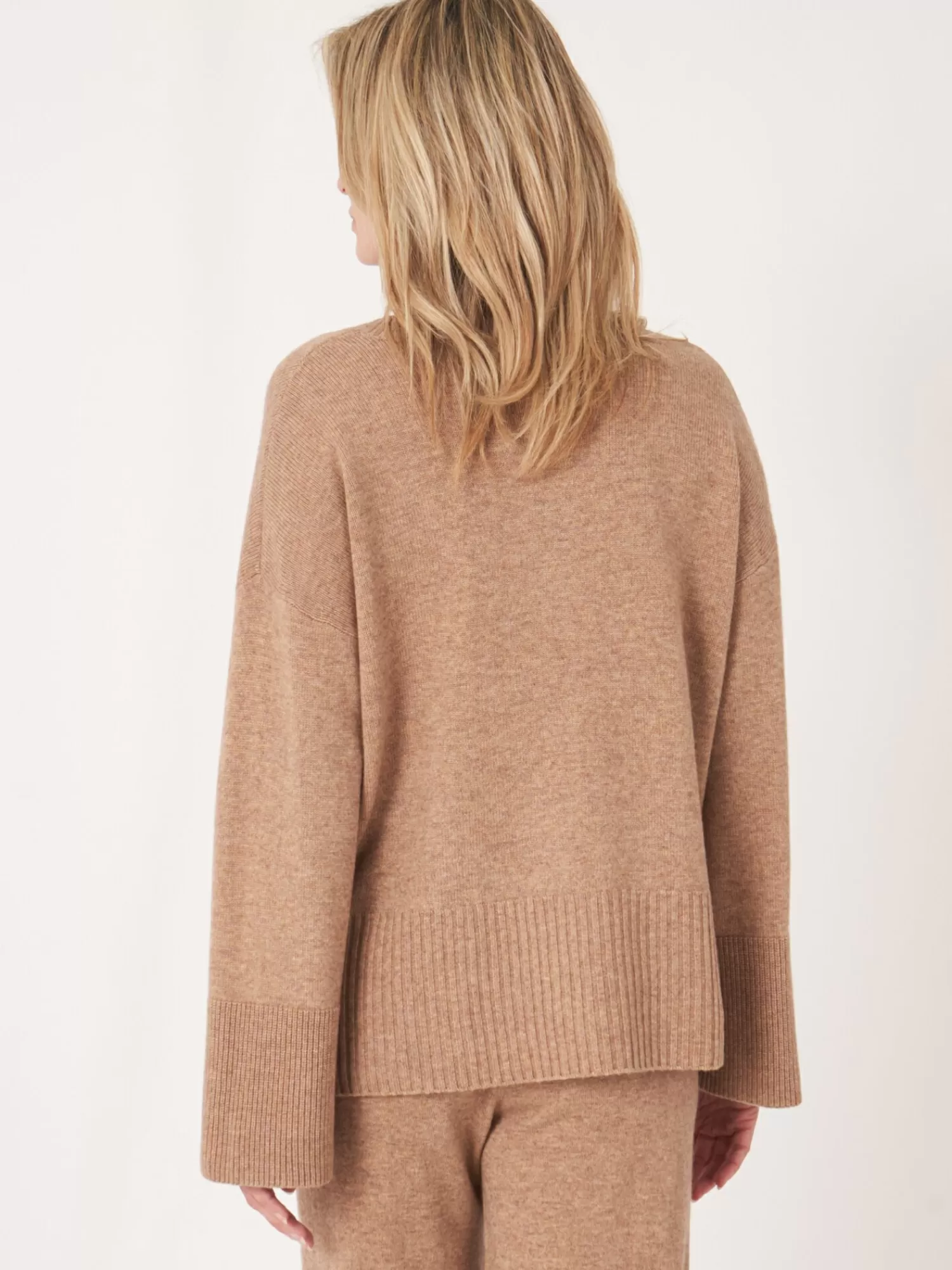REPEAT cashmere Vesten*Vest met voorzak en wijde mouwen met geribd detail Camel