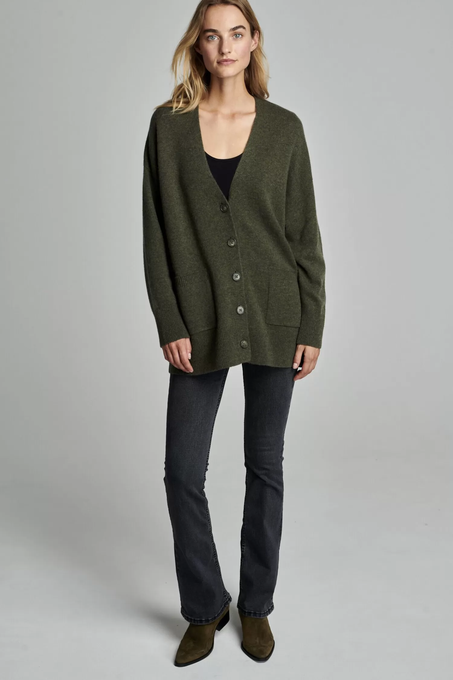 REPEAT cashmere Vesten*Wijde cardigan met knopen van biologisch cashmere Khaki