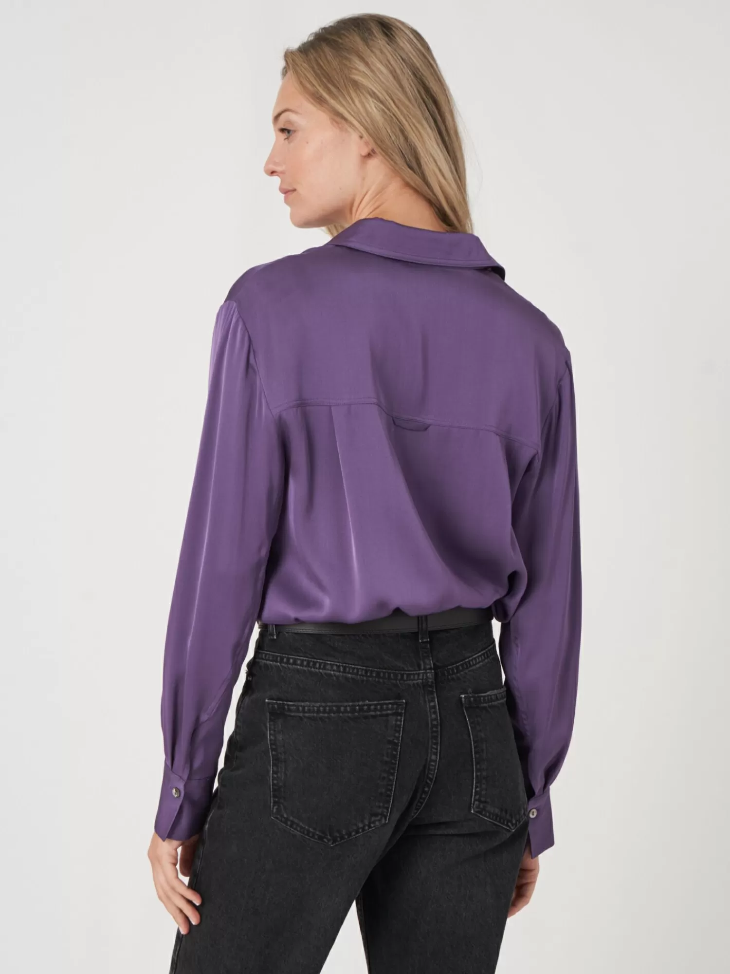 REPEAT cashmere Blouses*Zijden overhemd met borstzakje en zijsplitten Amethyst